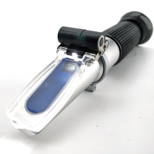 Portable Refractometer with ATC & LED Light - Three Chins Brewing